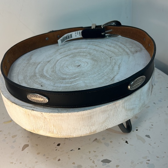 Black Leather Sliver Metal Accented Western Belt - Picture 6 of 10